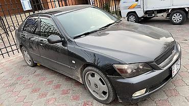 Lexus: Lexus IS: 2002 г., 2 л, Механика, Бензин, Седан — 1