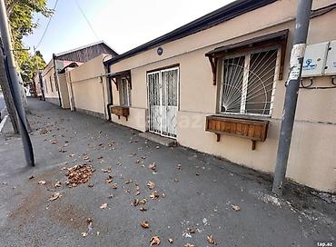 berdede ev: Ev yerləşir şəhərin mərkəzində. Skonnu dörd yol ərazisində, təhsil — 2