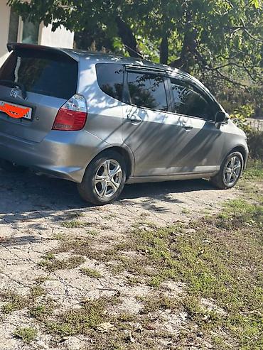 Honda Fit: 2003 г., 1.3 л, Автомат, Бензин, Хэтчбэк