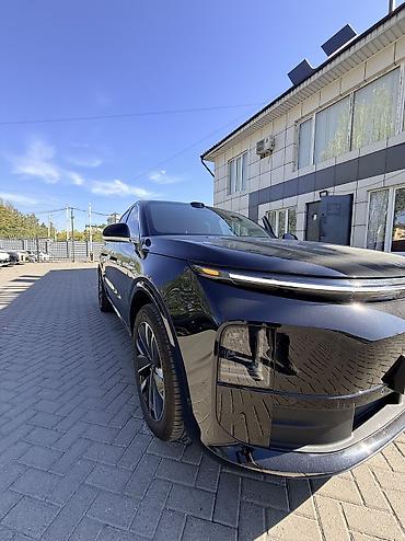 Lixiang: Lixiang L6: 2026 г., 1.5 л, Автомат, Гибрид, Кроссовер — 2