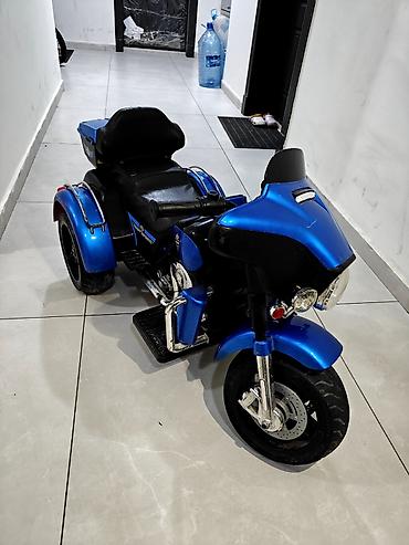 qanadlar: Uşaq üçün motosiklet . Yayın əvvəlində alınıb, uşağın artıq həvəsi — 6