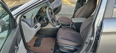 Hyundai: Hyundai Elantra: 2 l | 2019 il Sedan — 18