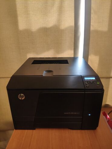 Мониторы: Satilir printer hp Laserjet Pro 200Color m 251n 
portlar usb -lan