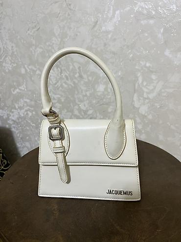Orginal Jacquemus çanta🏷️ 
Az işlənmiş. 
Qadın çantası