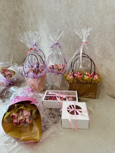 Sifarişlə əl işləri: Zefirden hazirlanan yumusaq dadli zerersiz lyeli gul buketleri — 12