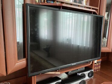 продажа старых телевизоров: Продаю два телевизора (Skyworth и Hisense)