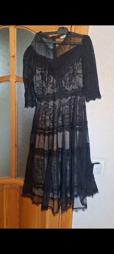 Kokteyl donlar: Qara rəngli zərif tül don - Material: şəffaf tül və qipir fakturalı