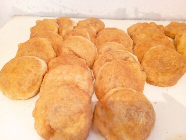 Выпечка, хлебобулочные изделия: Пирожки сосиски в тесте (жареные печенные) беляши самсы курники — 2
