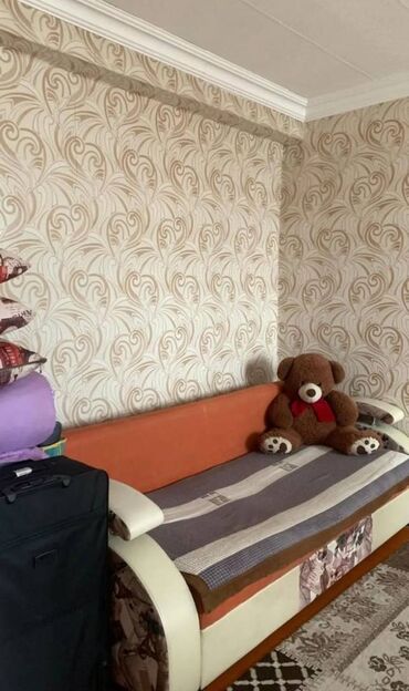 Долгосрочная аренда квартир: 1 комната, Агентство недвижимости, Без подселения, С мебелью частично