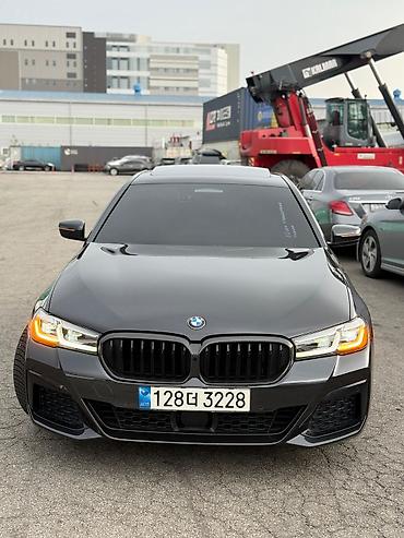 Продажа авто: BMW 520: 2021 г., 2 л, Автомат, Бензин, Седан — 1