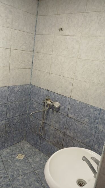 Köhnə tikili: Xaçmaz rayonunda N.Nerimanovda 8-sot torpaq satilir icindede iki — 6