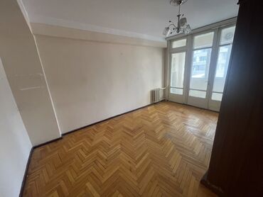 Uzunmüddətli kirayə mənzillər: Mənzil – geniş və işıqlı planlama - Girişdə dəhliz, bir neçə otağa — 2