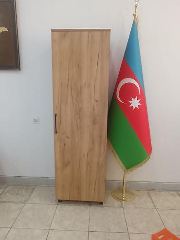 Ofis mebeli: Məhsul: Ofis üçün mebel dəsti Tərkib: - Geniş iş masası: təbii ağac — 5
