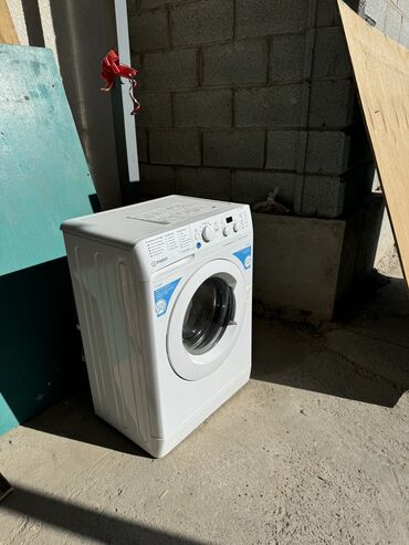 новые стиральные машины: Продаю