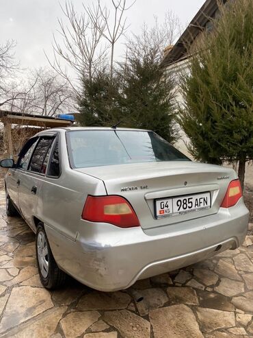 Daewoo: Daewoo Nexia: 2008 г., 1.6 л, Механика, Бензин, Седан