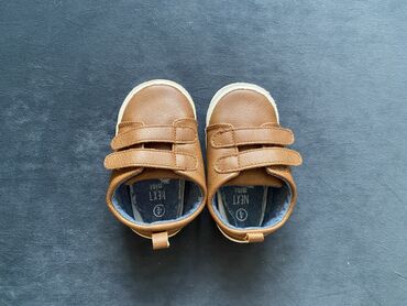Детская обувь: Детская обувь 18-19 размер Ботинки, кроссовки NEXT Длина стельки 13 см