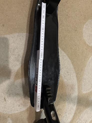 Samokatlar: Şəhər tipli mexaniki skuter - Rəng: qara (qızılı tənzimlənən sükan — 9