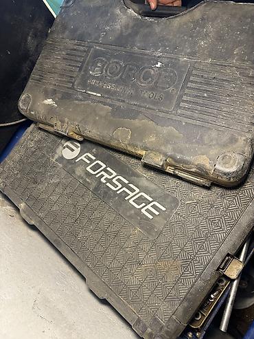 bosch perforatolar: Bosch təkər balans aparatı - 5000azn Bosch təkər sökən aparat - — 9