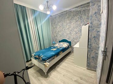 Köhnə tikili: Bakı, Bakıxanov qəs., 4 otaqlı, Köhnə tikili, 100 kv. m -da lalafo.az — 12 Köhnə tikili: Bakı, Bakıxanov qəs., 4 otaqlı, Köhnə tikili, 100 kv. m — 12