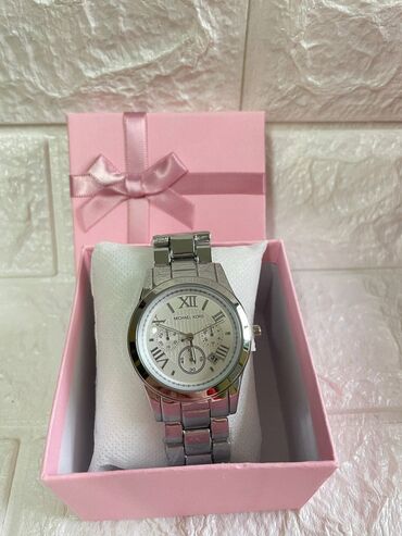 Ručni satovi: Cena: 2700 din (sa kutijom)
Cena:2500 din (bez kutije) — 27