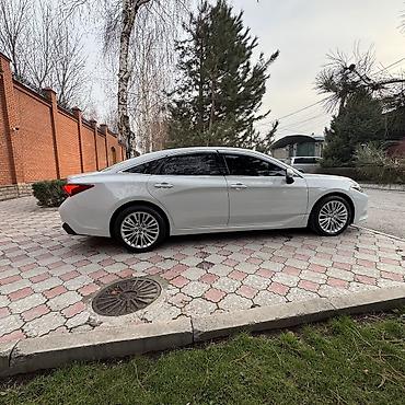 Toyota: Toyota Avalon: 2022 г., 2.5 л, Гибрид — 19