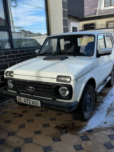 машины семёрка: ВАЗ (ЛАДА) 4x4 Нива: 2000 г., 1.6 л, Механика, Бензин, Универсал