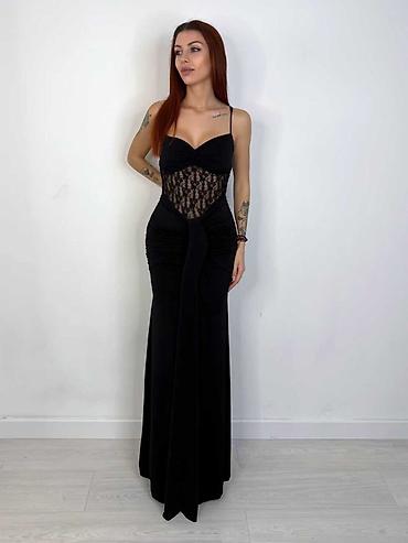 Haljine: 🔥Elegantna maxi haljina sa čipkastim korzetom i naborima
✅2700 din — 9