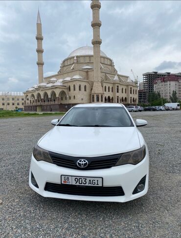 тайота 10: Toyota Camry: 2012 г., 2.5 л, Автомат, Бензин, Седан