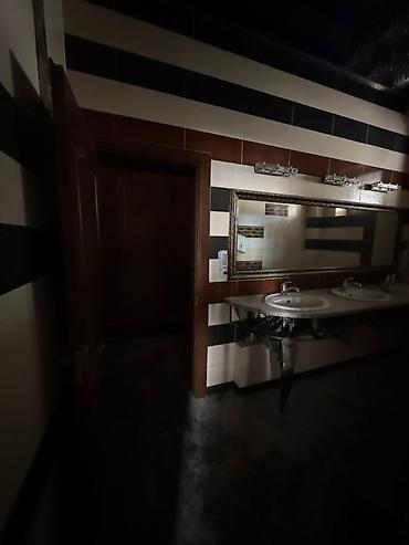 Продажа другой коммерческой недвижимости: Продаётся готовый бизнес. Здание находится в аренде. Площадь помещения — 6