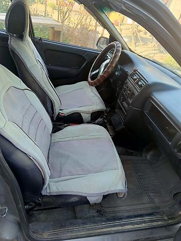 салквн тор: Opel Vectra: 1992 г., 1.6 л, Бензин, Седан — 6