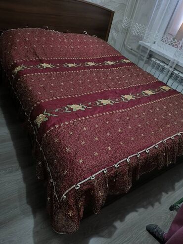 постельное белье из сатина: Покрывала на кровать