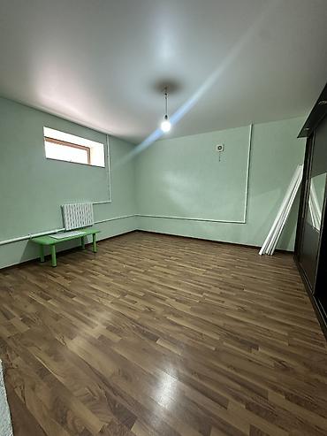 комната кызыл аскер: 🏡 Продается просторный 3-уровневый дом 📍 Кызыл-Аскер, ул. Казакова — 7