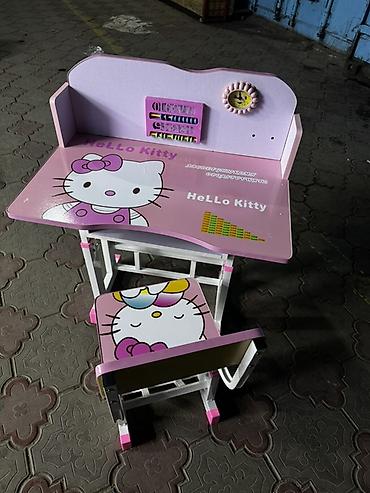 Детский учебный комплект Hello Kitty: стол + стул - Тематика: Hello