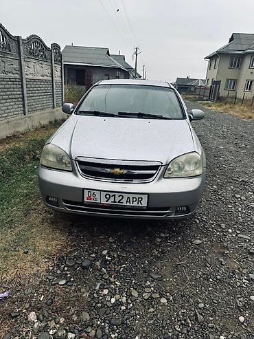 авто ижара: Chevrolet Lacetti: 2004 г., 1.6 л, Кол менен иштөөчү, Газ, Седан — 1