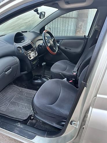 авто ярис: Toyota Vitz: 2003 г., Автомат, Хэтчбэк — 2
