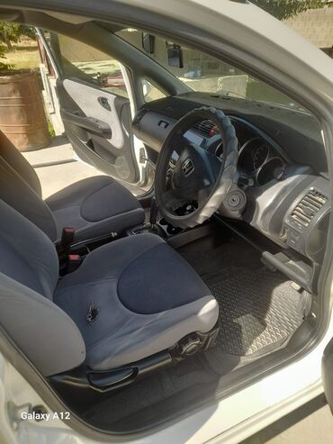 мини электро скутер: Honda Fit: 2002 г., 1.3 л, Автомат, Бензин, Хетчбек