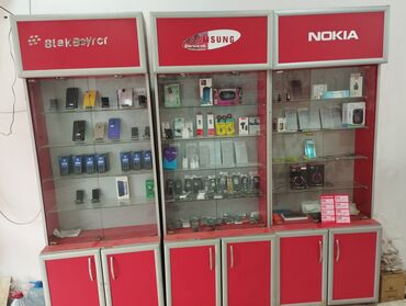 Boşqablar: Telefon aksesuarları üçün