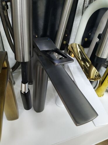 мойка для кухни под столешницу: Mətbəx/Qab yuma üçün müasir qarışdırıcı kran - Təkqollu idarəetmə