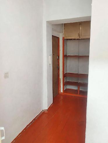 Продажа квартир: 1 комната, 32 м², Пишпек Хрущевка, 5 этаж, Старый ремонт — 5