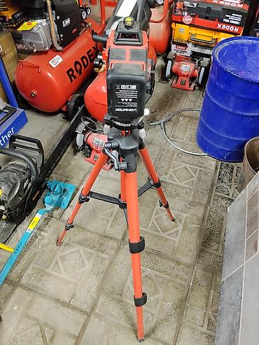 royce laser level: Лазерный нивелир на штативе. Описание: - Самовыравнивающийся — 1