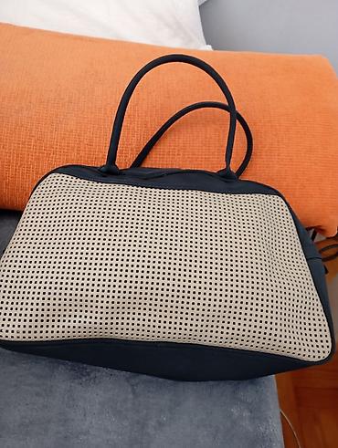 Putni koferi i torbe: Set torbi i tašni – više modela - Elegantna crna tašnica sa metalnim — 20