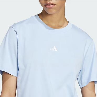 opel t: Original yeni Adidas T-shirt. S olchu. Məhsul: Açıq mavi qadın — 1