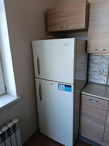 madem satisi: İşlənmiş 2 qapılı LG Soyuducu Satılır, rəng - Ağ, Dolab içi — 3