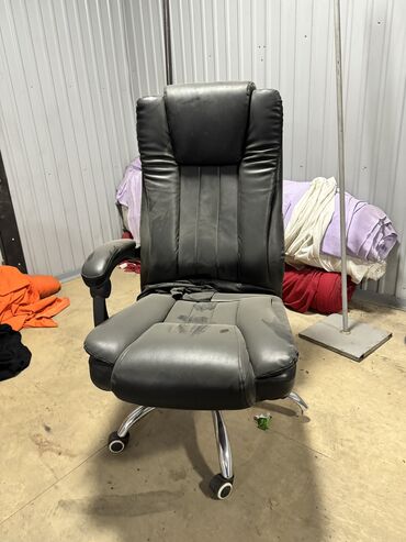 кресла парикмахерская: Классическое кресло, Офисное, Б/у