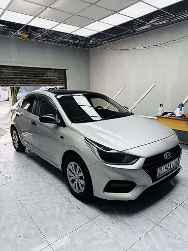 Hyundai: Hyundai Solaris: 2018 г., 1.6 л, Механика, Бензин, Седан — 3