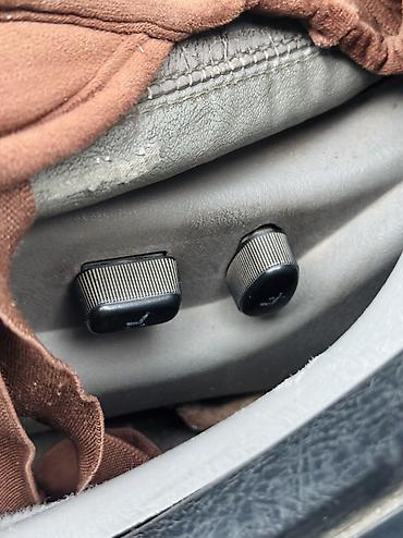 Nissan: Nissan Primera: 1999 г., 2 л, Ручные, Бензин, Седан — 9