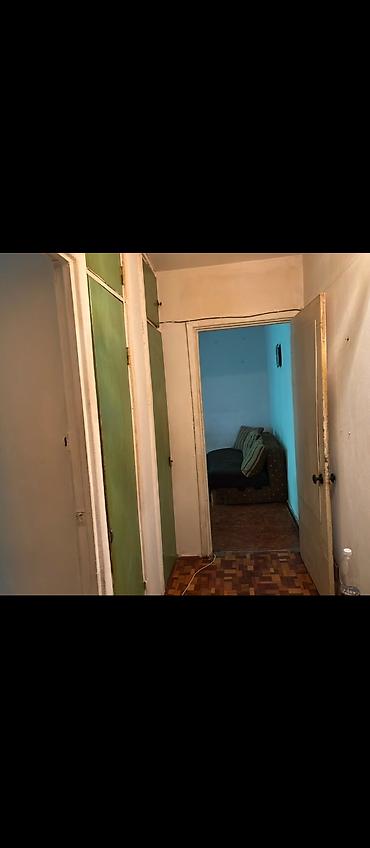 2х ком кв 104 серии: 2 комнаты, 44 м², 6 мкр 104 серия, 3 этаж, Требуется ремонт — 2