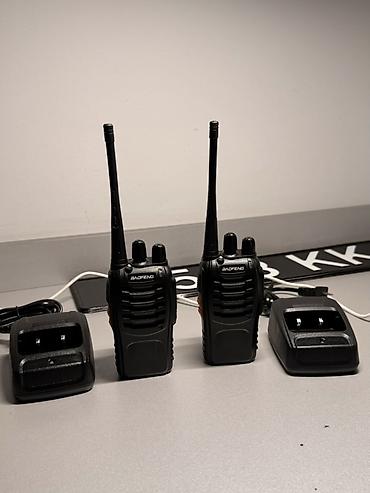 di box: Рации Baofeng (пара) с базовыми зарядными док-станциями - Тип — 3