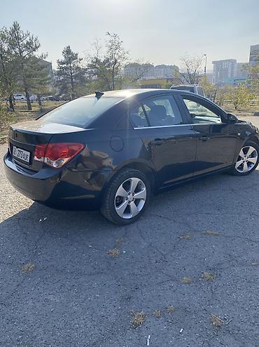 masda demio: Chevrolet Cruze: 2010 г., 1.8 л, Автомат, Бензин, Седан — 4