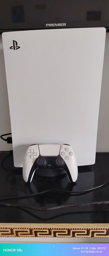 qazla işləyən su qızdırıcıları: PlayStation 5 (disk sürücülü versiya) oyun konsolu Xüsusiyyətlər: -